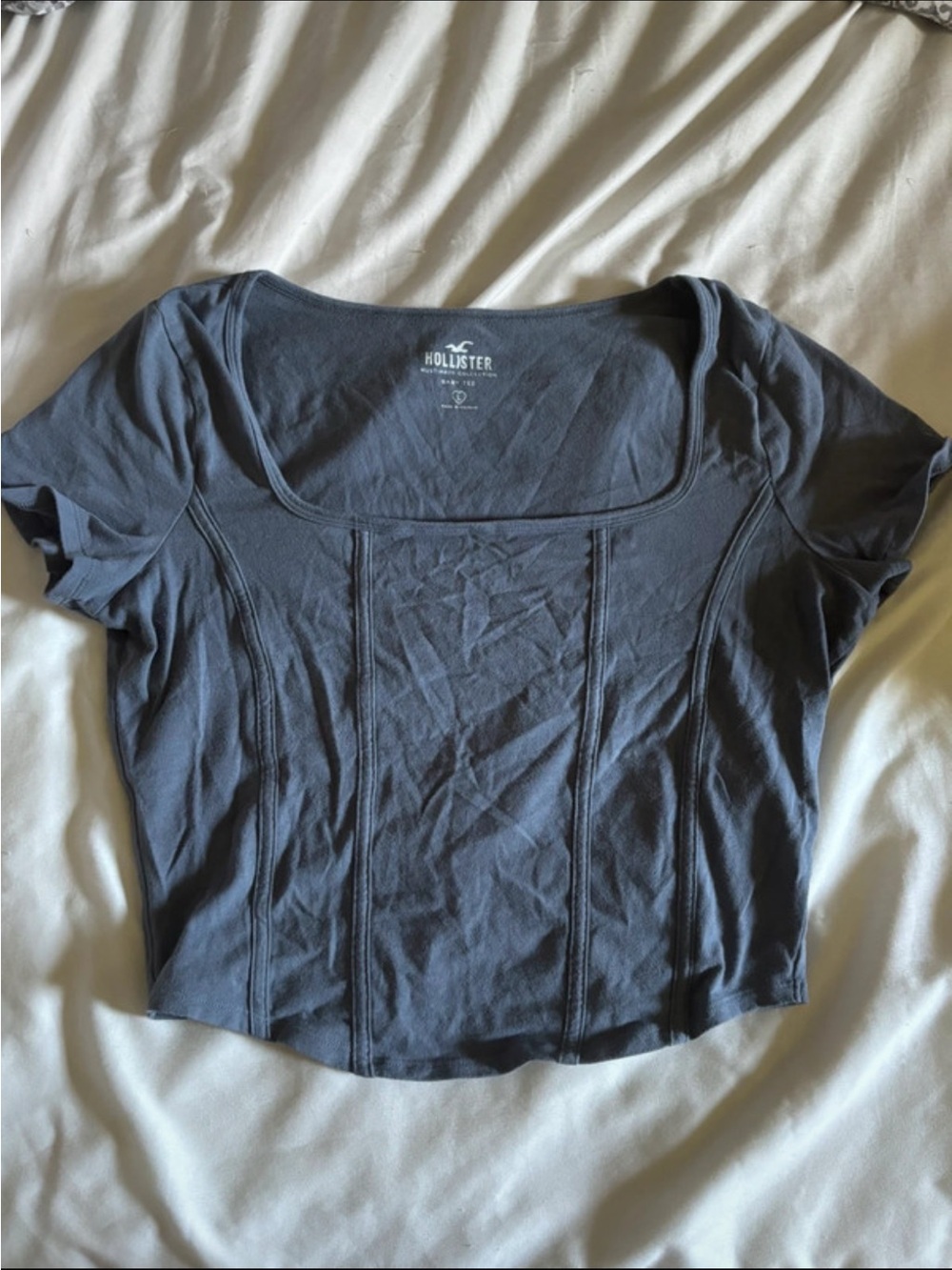 Hollister Women's Dark Blue Scoop Neck Short Sleeve Top